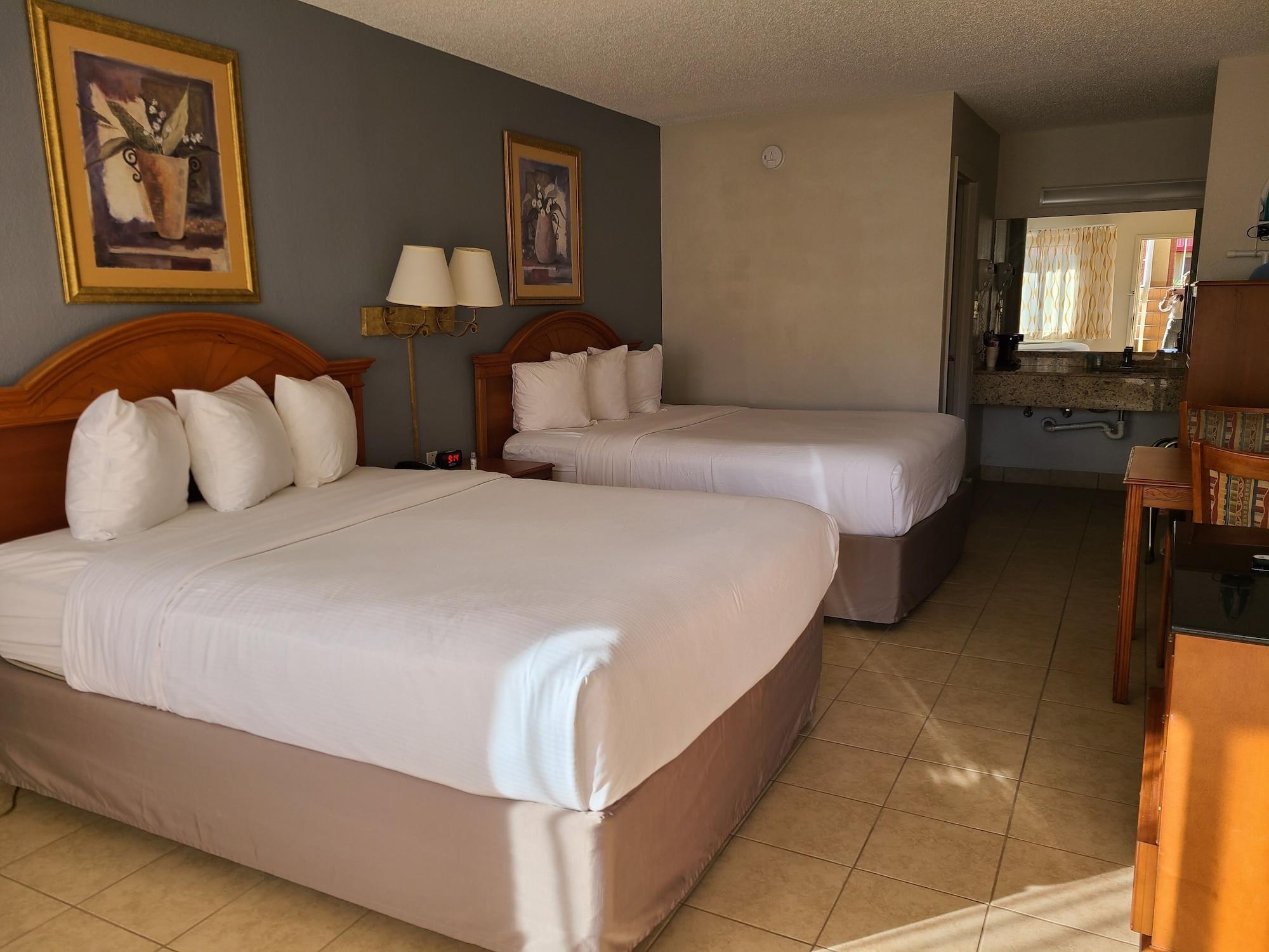 Quality Inn & Suites Orlando East - Ucf Area Alafaya Exterior photo
