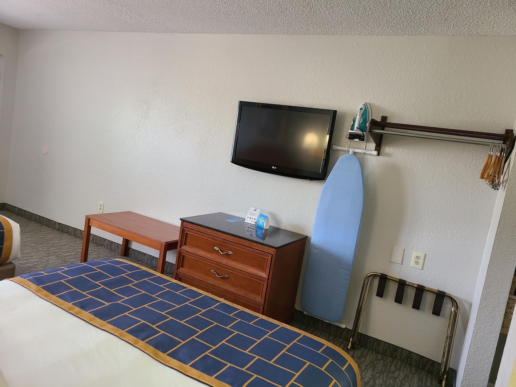 Quality Inn & Suites Orlando East - Ucf Area Alafaya Exterior photo